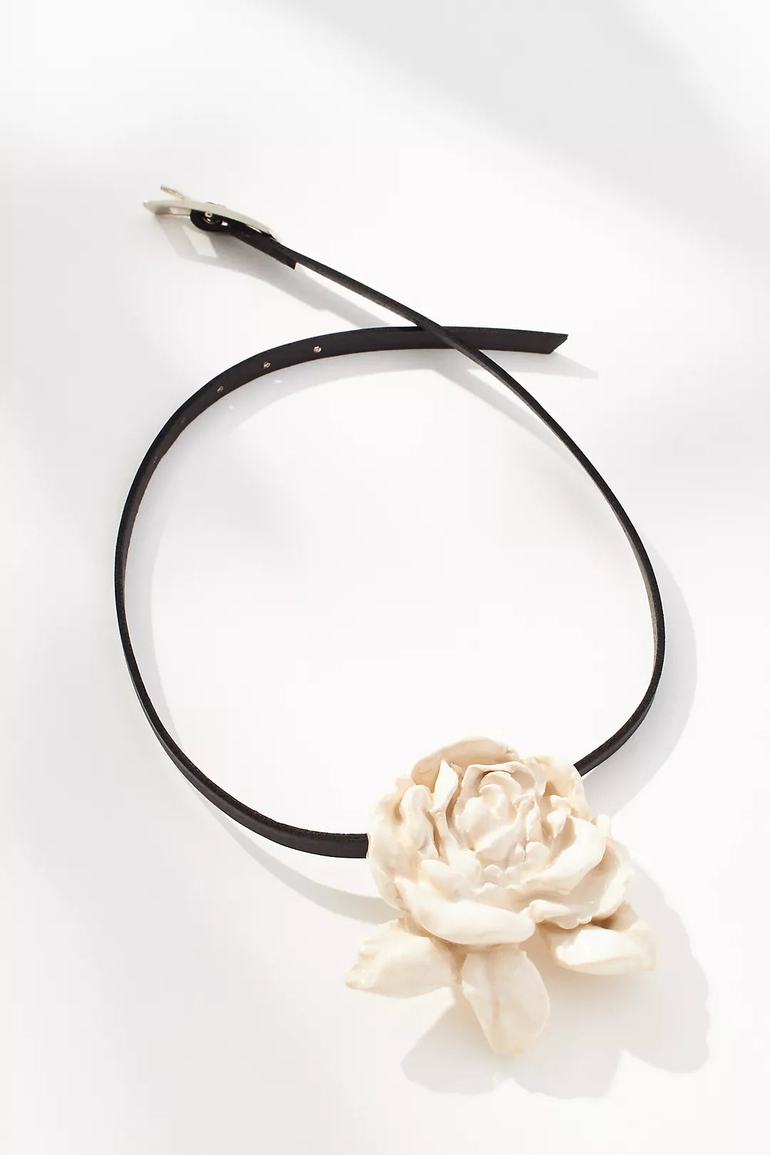 Rosa Belt Necklace White